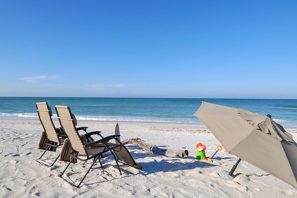 Sun loungers, beach towels