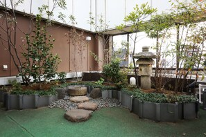 Courtyard - Hotel Tokyo Yumemachi (Tokyo)