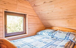 1 bedroom, travel cot, free WiFi