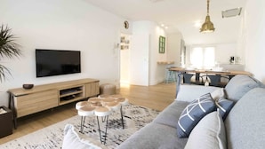 Living area - Atlantic | Rentals Collection (San Sebastián)