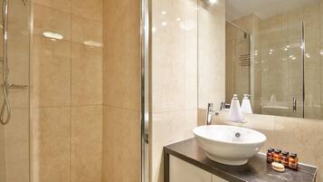 2 Bedrooms Apartment | Bathroom