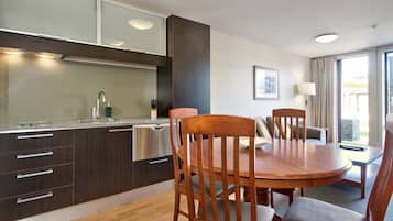 2 Bedrooms Apartment | In-room dining