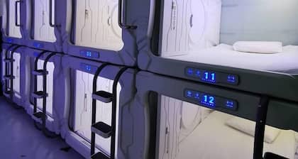 Bangau Capsule Hotel - Downtown KLIA
