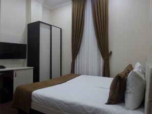 ميني بار ومكتب وواي فاي مجانًا