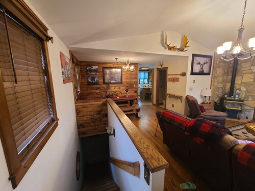 4 Bedroom 2 Bath camp in the heart of Old Forge