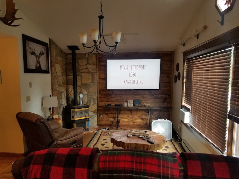 4 Bedroom 2 Bath Camp In The Heart Of Old Forge - Old Forge, NY
