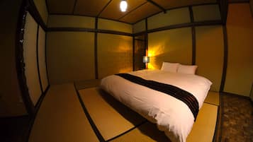 Grand Double or Twin Room | Down comforters, free WiFi, bed sheets