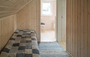 2 quartos, berço de viagem, Wi-Fi de cortesia, roupa de cama
