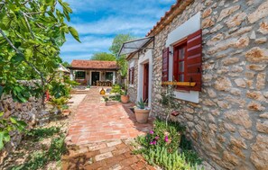 Exterior - 3 bedroom cozy home in Sukosan (Sukosan)