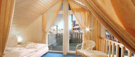 3 Schlafzimmer, Reisekinderbett, kostenloses WLAN, Bettwäsche