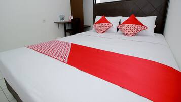 Habitación doble Deluxe | 1 habitación, wifi gratis y ropa de cama