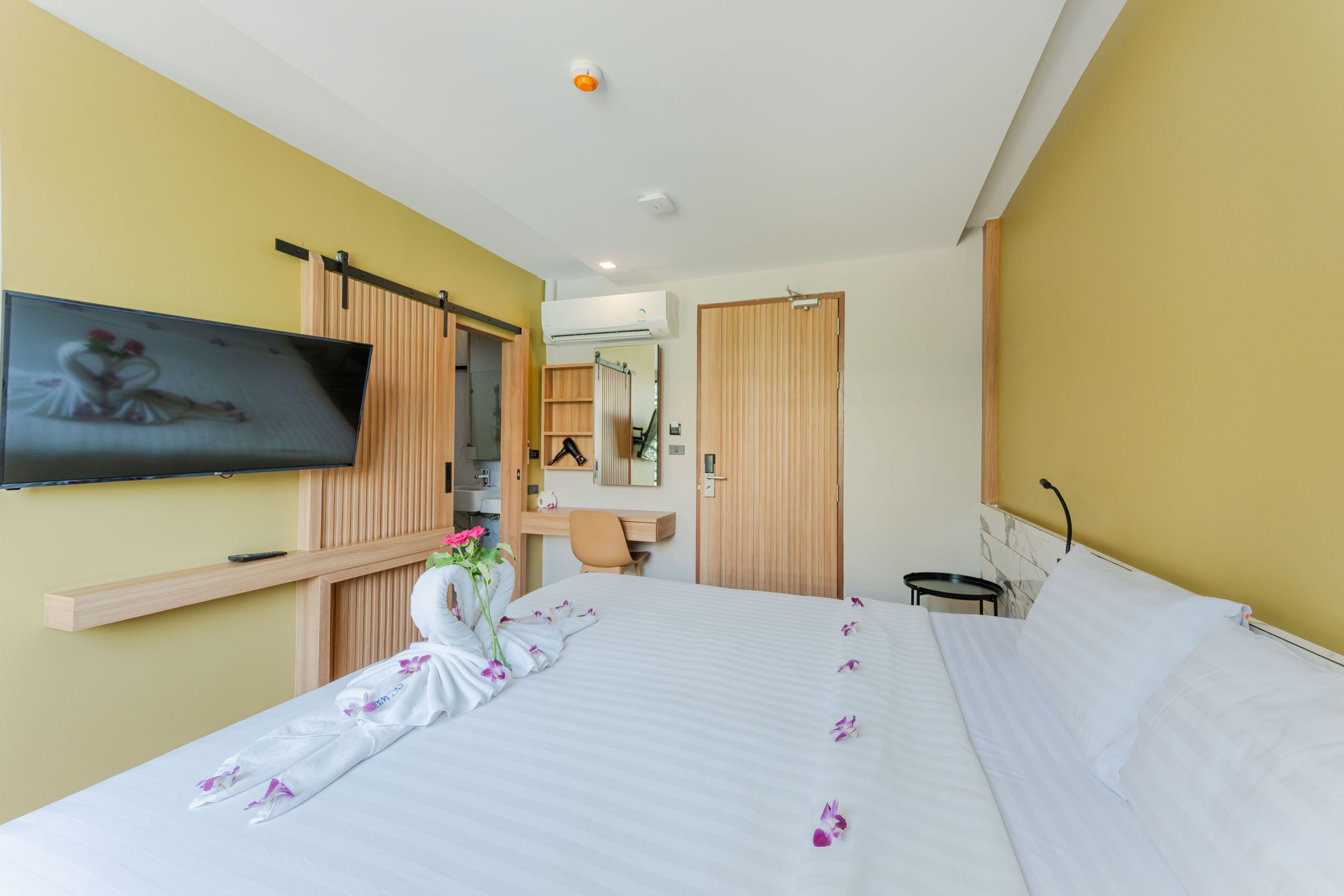 Photo - Sky Wave Patong