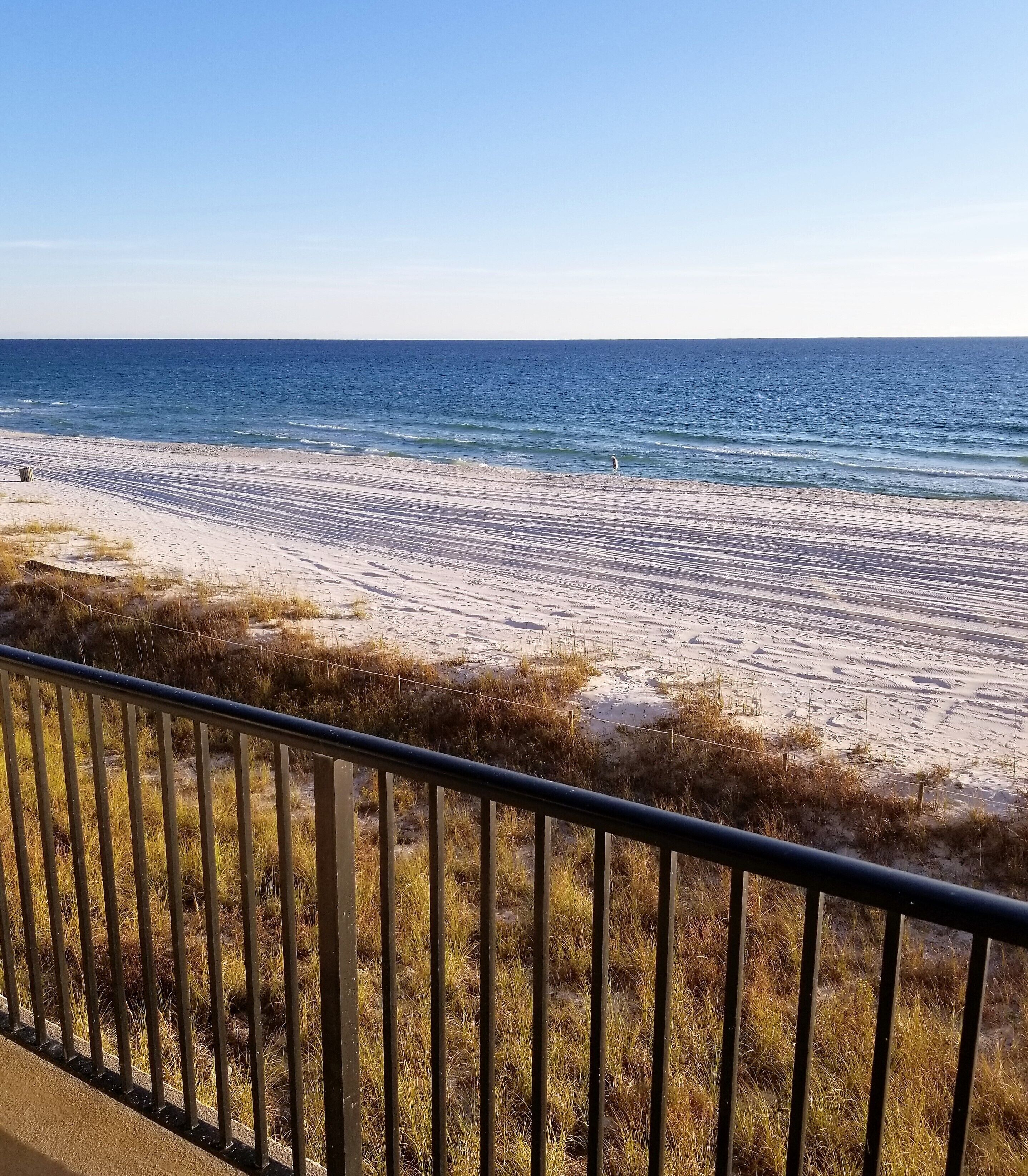 2nd Floor BEACH SIDE Windows both bedrooms