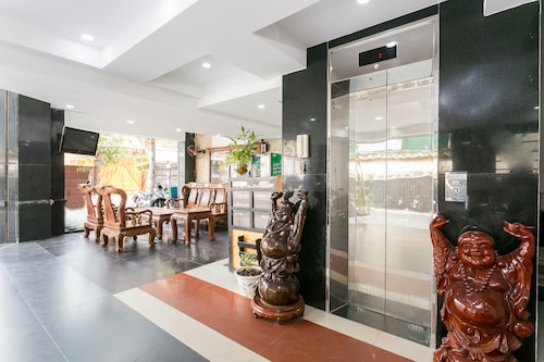 OYO 508 Middlewayhouse