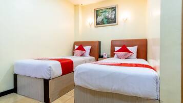 Kamar Twin Standar | Wi-Fi gratis dan seprai linen