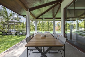 Outdoor dining