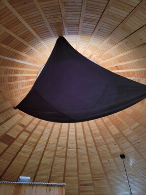 1 bedroom, iron/ironing board, travel cot, WiFi