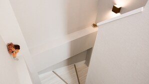 Unclassified image, 2 of 16, button