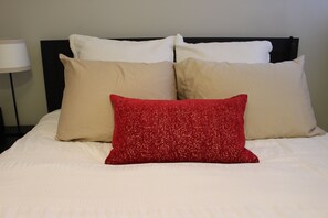 2 Schlafzimmer, Schreibtisch, Bügeleisen/Bügelbrett, kostenloses WLAN