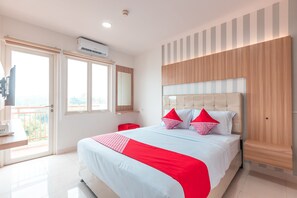 Deluxe Double Room | Free WiFi, bed sheets