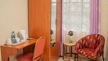 In-room safe, desk, iron/ironing board, free WiFi