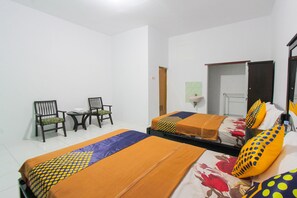 Basic Twin Room - Hotel O Zam Zam Family Syariah (Banyuwangi)