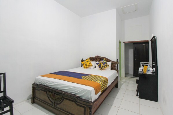 Economy Double Room - Hotel O Zam Zam Family Syariah (Banyuwangi)