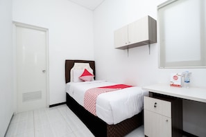 Desk, free WiFi, bed sheets