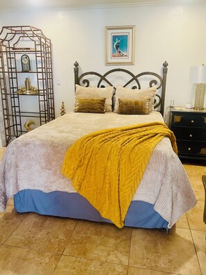 1 bedroom, iron/ironing board, WiFi, bed sheets