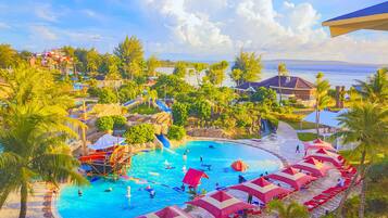 5 outdoor pools, pool loungers