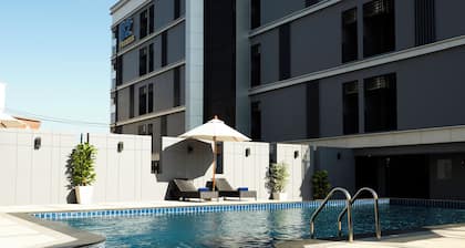 B2 Amata Nakorn Premier Hotel