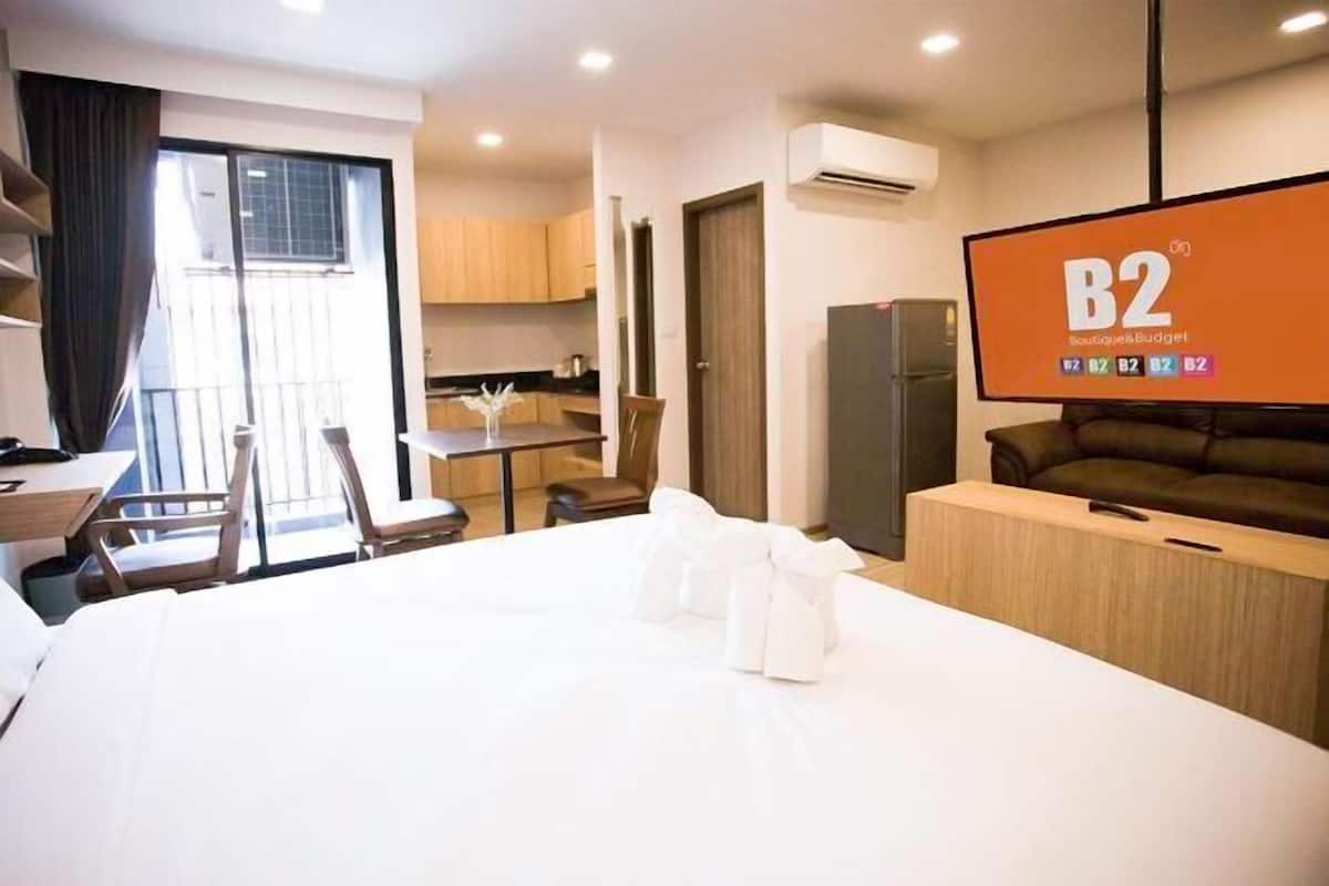 In-room safe, desk, blackout curtains, free WiFi