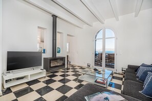 TV - Villa Es Clot sea view 8 people BBQ (Alcudia)