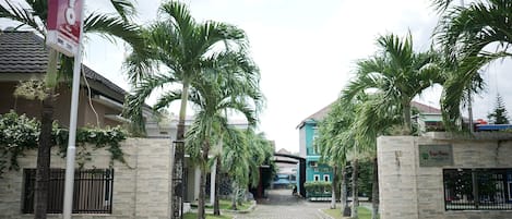 Perincian bahagian luar