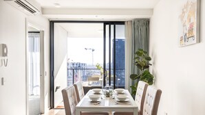 City Apartment, 1 Bedroom | In-room dining - Soda Apartment (South Brisbane)