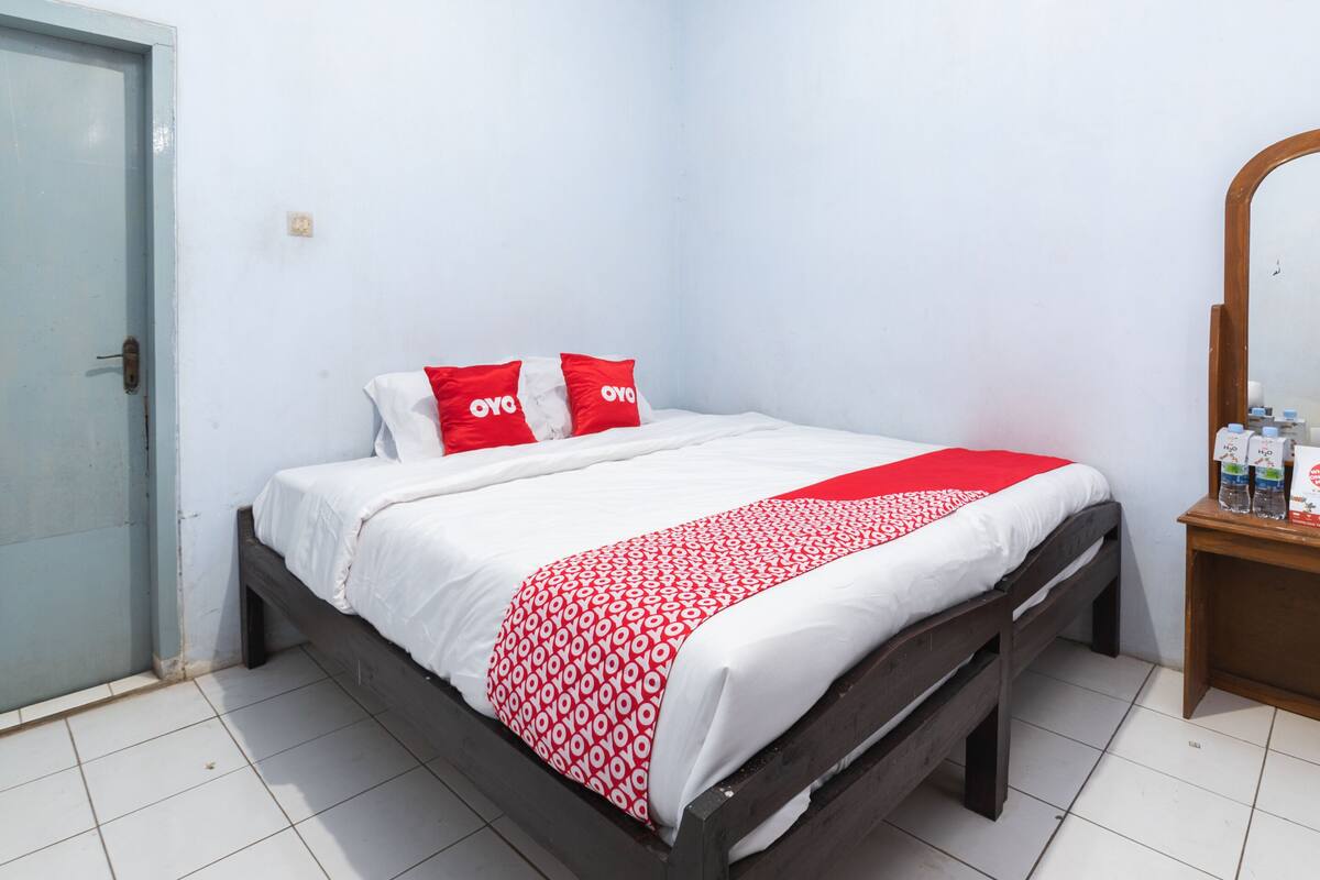 Habitación doble estándar | Escritorio, wifi gratis y ropa de cama