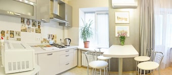 Apart Kiev Derevlianskaya 21