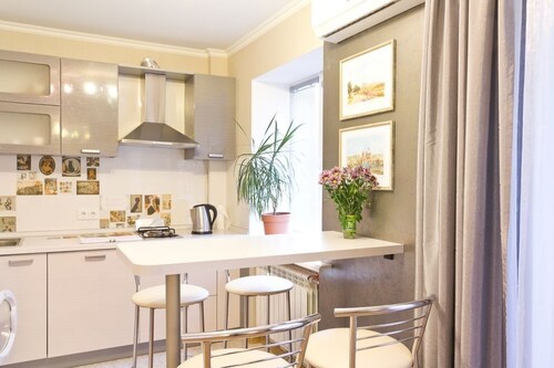 Apart Kiev Derevlianskaya 21