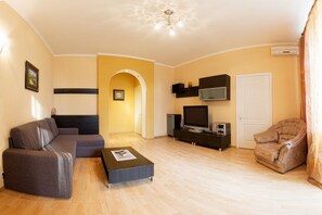 Apartment | Living room | Flat-screen TV, DVD player - Apart Kiev Turgenevskaya 65 (Kyiv)