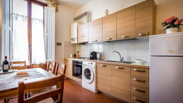 Classic Apartment, 1 Bedroom | Private kitchen | Full-size fridge, oven, stovetop, espresso maker