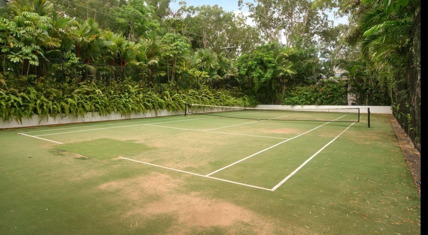 The Escape Luxury Apartment -2 Sleeps 5 people  — image 27