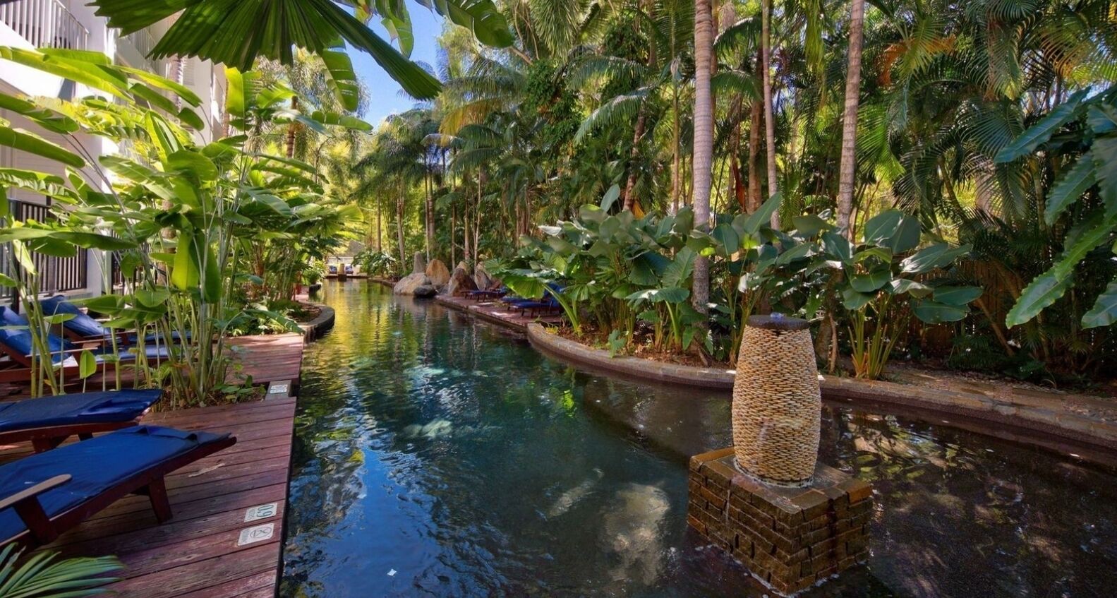 The Escape Luxury Apartment -2 Sleeps 5 people  — image 5