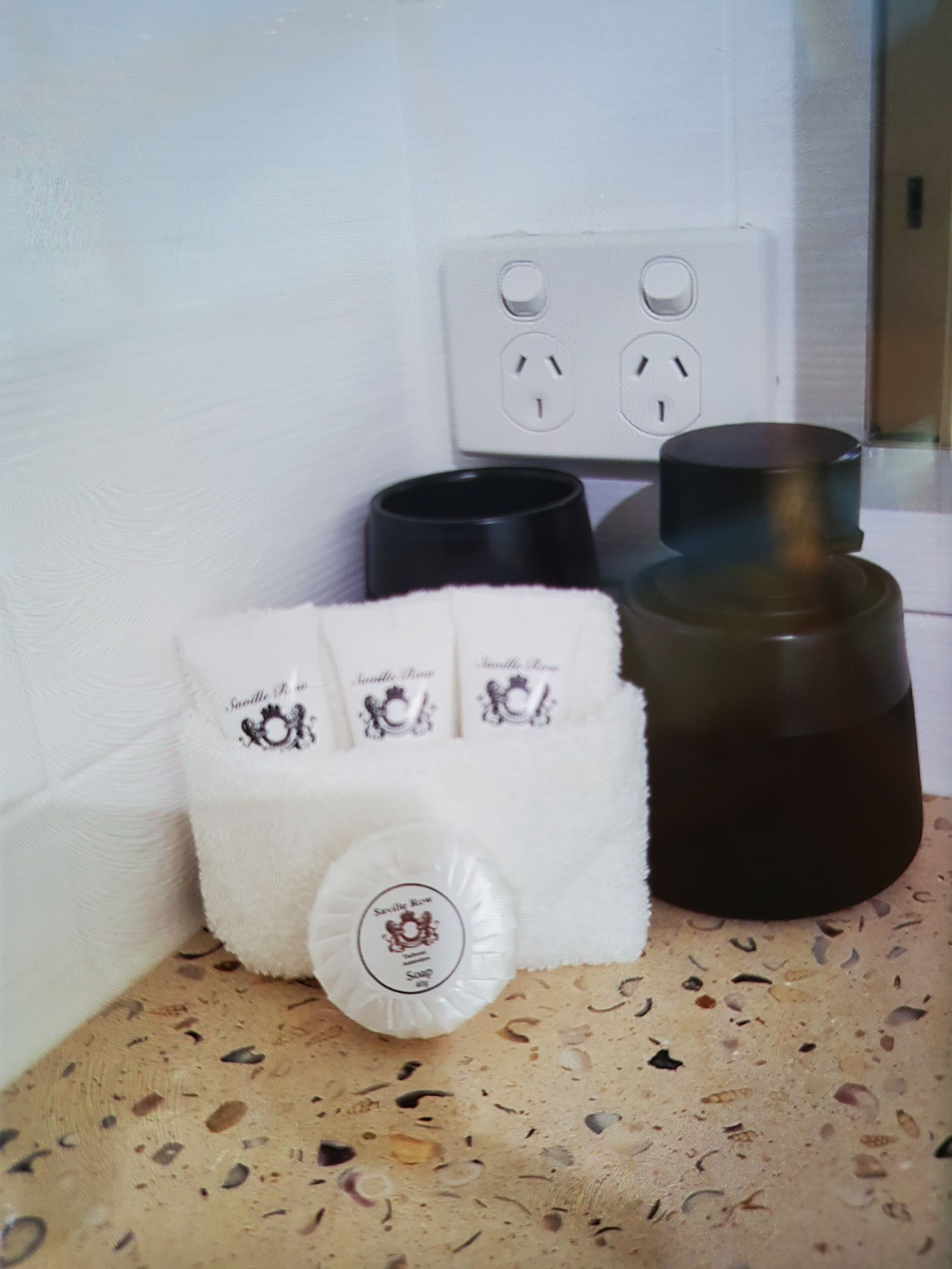 The Escape Luxury Apartment -2 Sleeps 5 people  — image 22