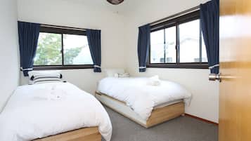 Three-Bedroom Chalet | Laptop workspace, iron/ironing board, free WiFi, bed sheets