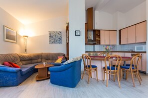 Appartement, vue mer | Salle de séjour
