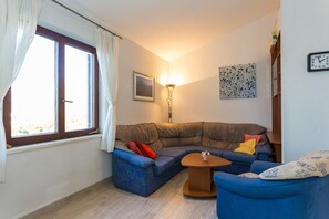 Apartment, Sea View | Living room | Flat-screen TV - Apartment Stanka (Konavle)