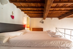 Loft Confort, 1 chambre | 1 chambre, literie de qualité supérieure, couette en duvet d'oie