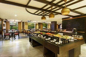 Colazione a buffet, servita tutte le mattine (1200 INR a persona)