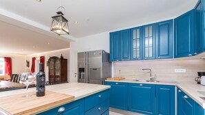 Villa, 3 chambres | Cuisine privée
