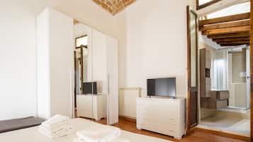 Comfort Apartment, 1 Bedroom | Premium bedding, down duvets, individually decorated